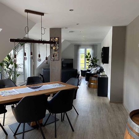 Ferienwohnung Weingut Sturm Buergstadt Ngoại thất bức ảnh